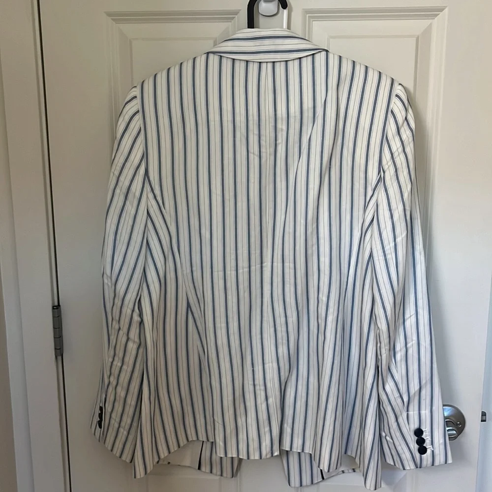 Striped blazer - Picture 3 of 3